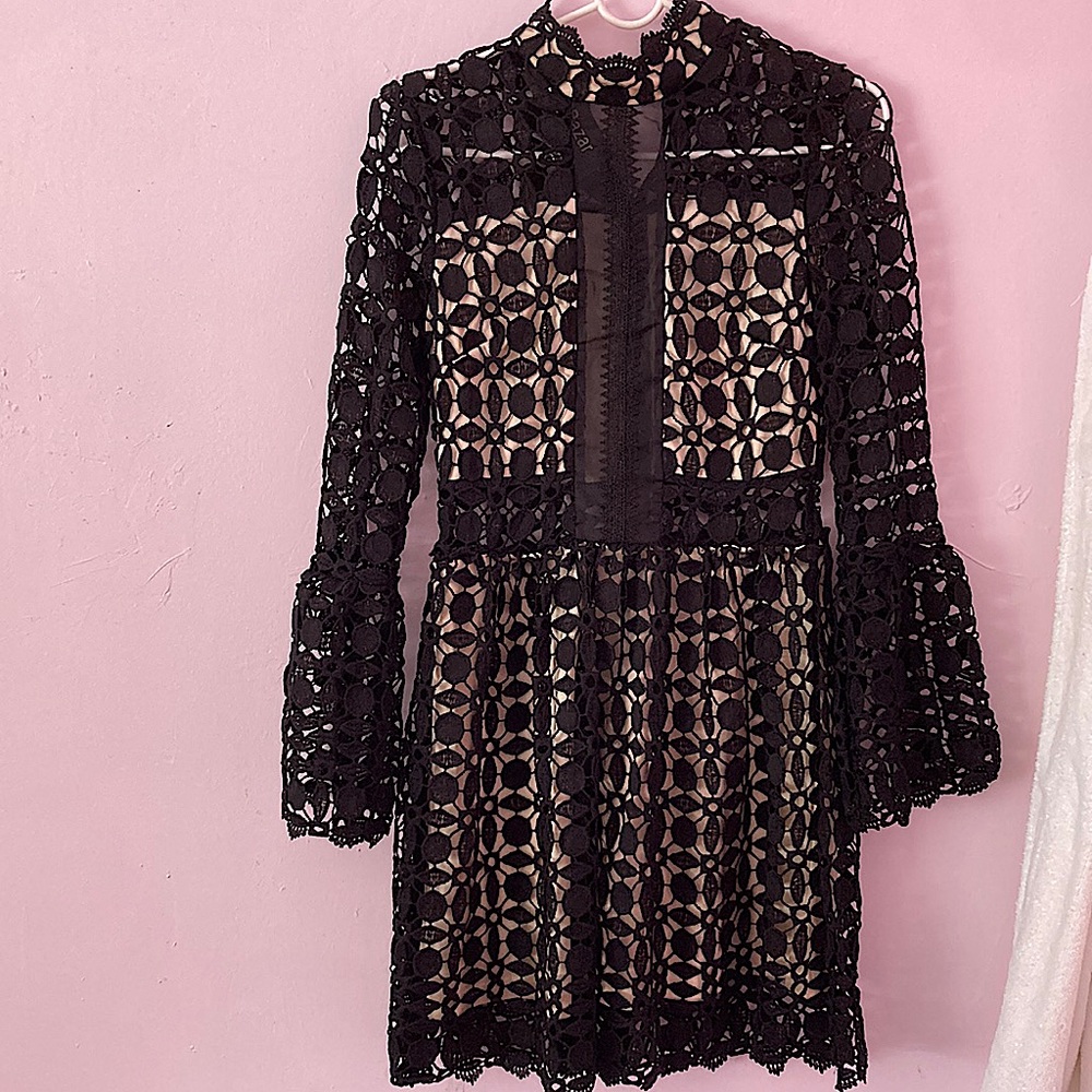 Eilly Bazar Insert Mock Neck Flounce Sleeve Lace Dress / Black